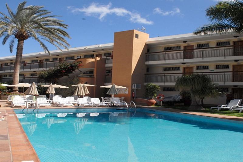 Nogalera Hotel San Bartolomé Екстериор снимка